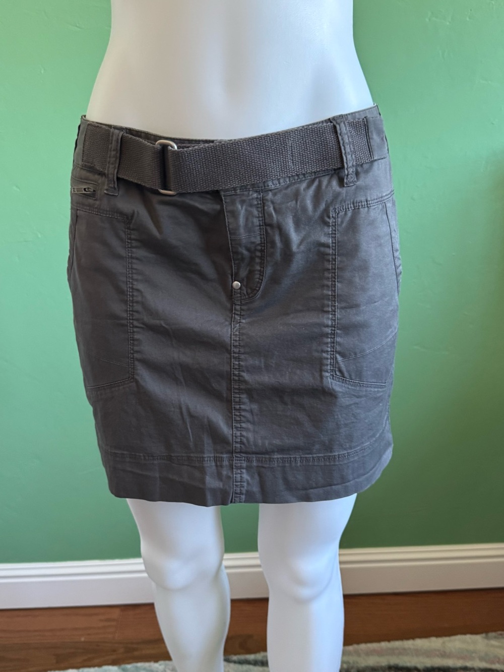 Calvin Klein Kuhl Gray Utility Skirt with Belt Sz 8